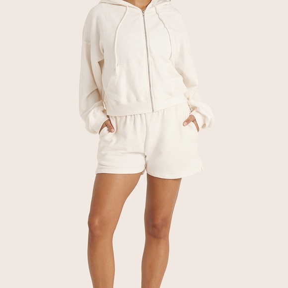 SET Active LIGHTWEIGHT SWEATS CLASSIC VINTAGE SWEAT SHORTS - BLANC Size MBlanc / - Picture 2 of 3